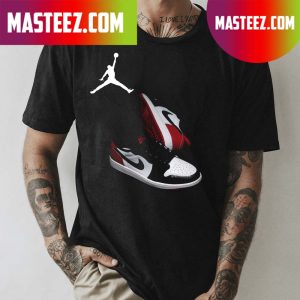 Closer Look at the Air Jordan 1 Low OG Black Toe T-shirt