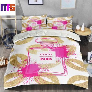 Best Chanel No.5 Pink Perfume Bottle With Golden Lips Pattern In White Background Queen Bedding Set