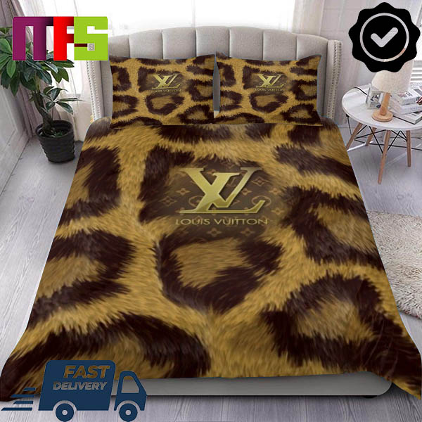 Louis Vuitton Golden Logo With Leopard Fur Pattern Home Decor Bedding Set