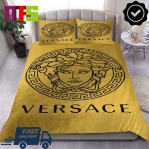 Versace Classic Gold With Big Signature Medusa Logo Luxury Bedding Set Versace Classic Gold With Big Signature Medusa Logo Luxury Bedding Set