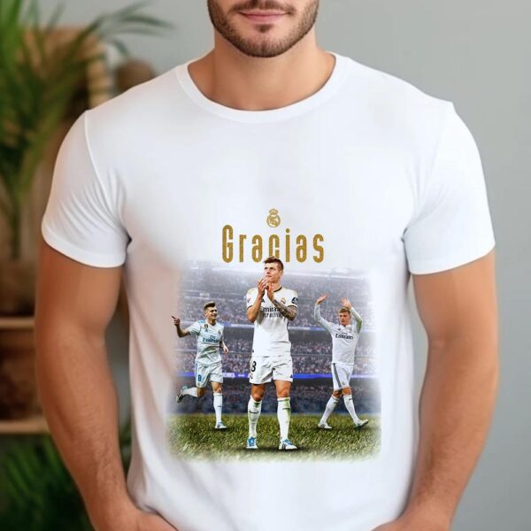 Gracias Toni Kroos Retirement Real Madrid Legend Essential T-Shirt