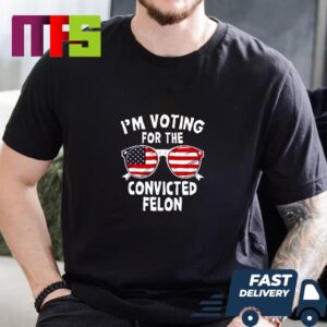 Im Voting For The Convicted Felon Essential T-Shirt Im Voting For The Convicted Felon Essential T-Shirt