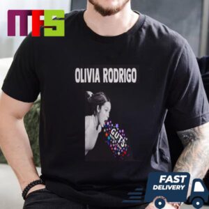 Olivia Rodrigo Guts World Tour 2024 The Breeders With Special Guest Unisex T-Shirt