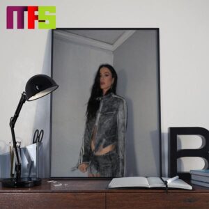 Poster Katy Perry Shows Off Her Style In Booty Shorts Home Decor Poster Canvas